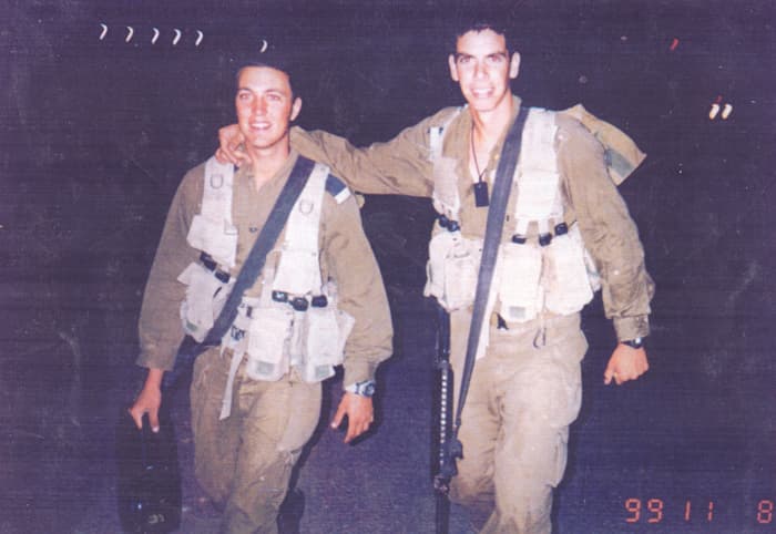 חיים עם חברים - HP_050644_26