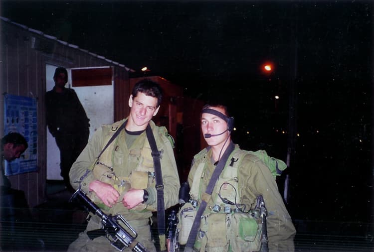 חיים עם חברים - HP_050644_28